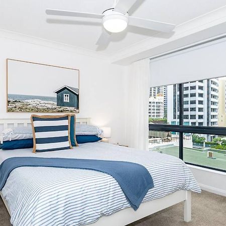Broadbeach Victoria Square Gold Coast Exterior photo